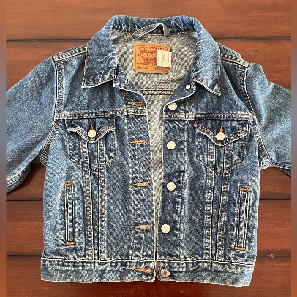 Women’s Levi’s jacket